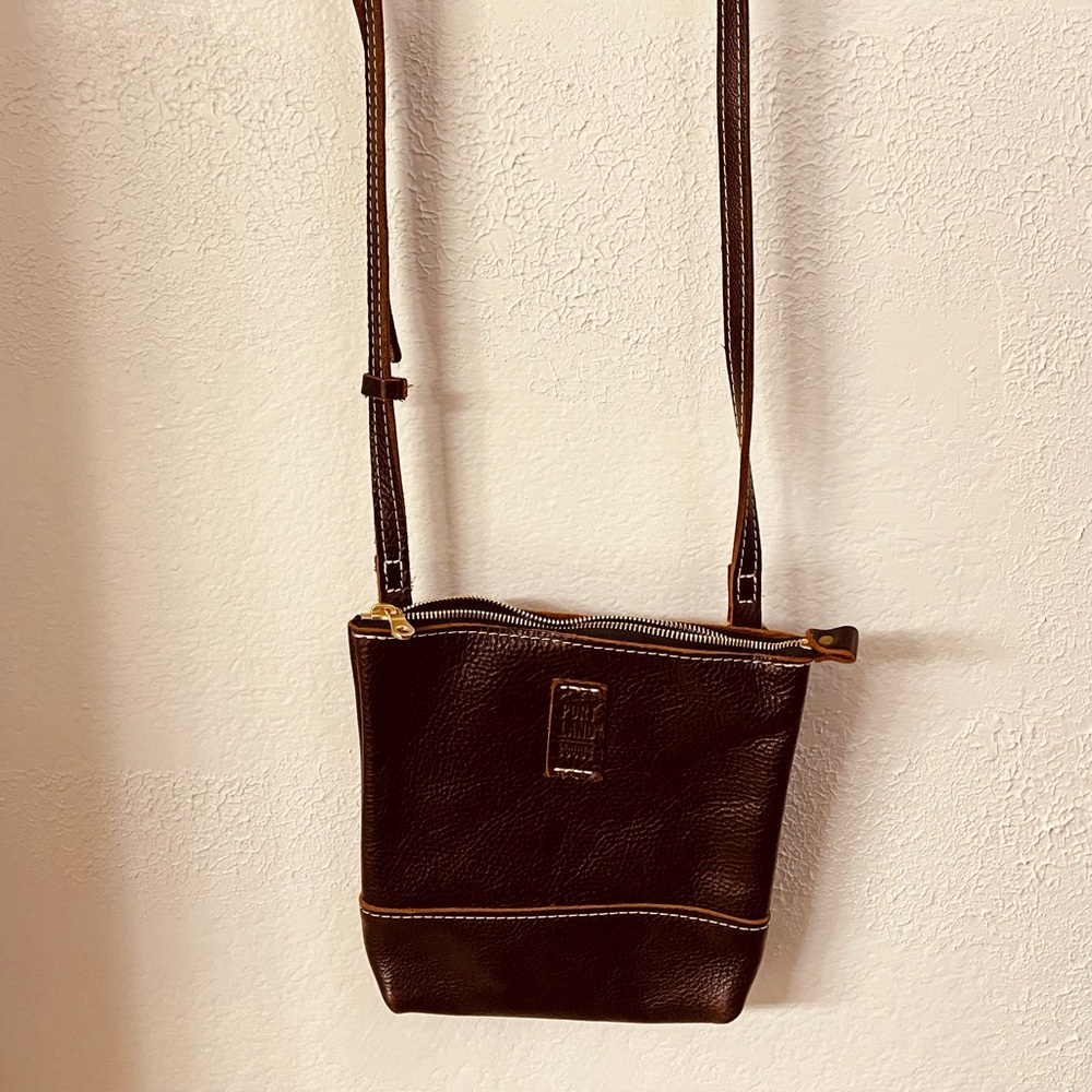 Portland Leather Featival Crossbody Bag